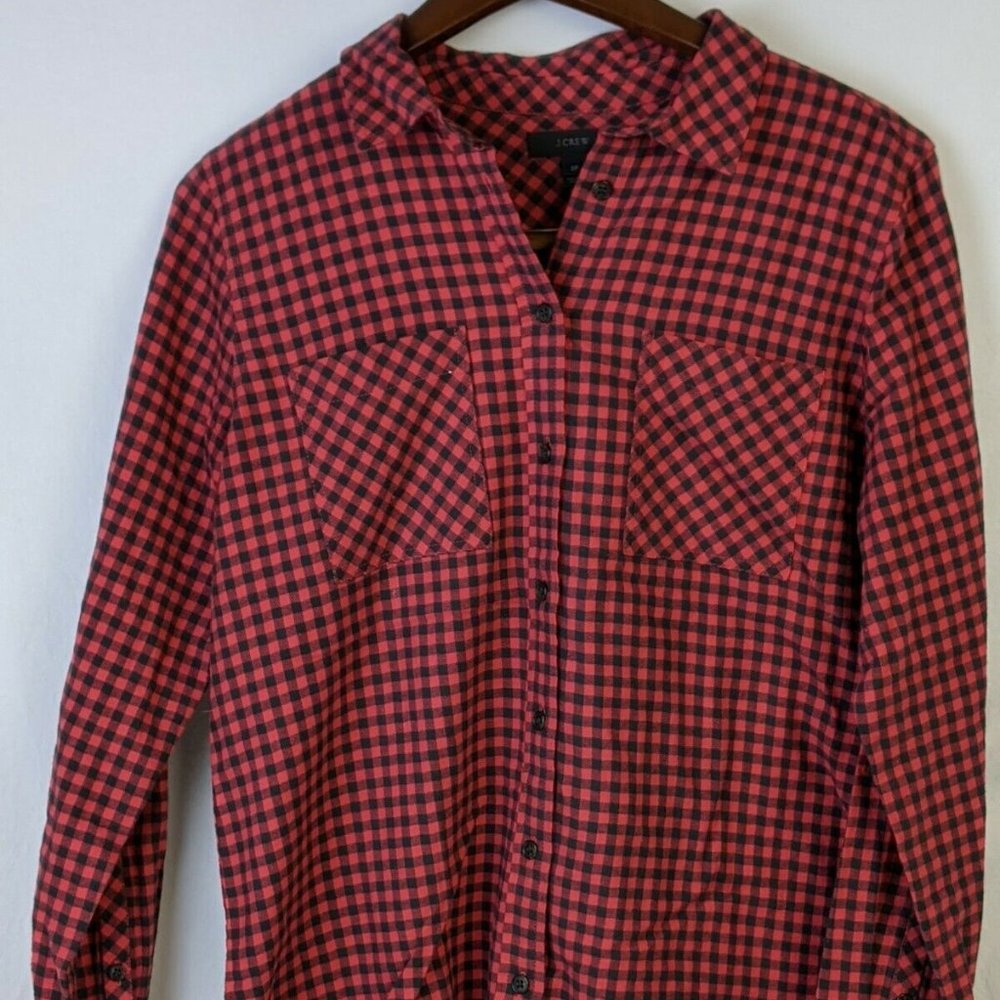 Long Sleeved Plaid Button Down Shirt